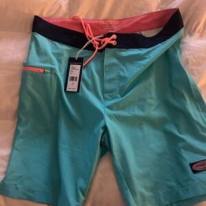 Vineyard Vines Men's Aqua and Coral Board Shorts size 32
